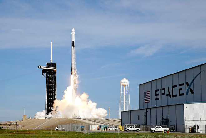 马斯克表示SpaceX每48小时可制造1台猛禽发动机 驳斥生产“瓶颈”说法