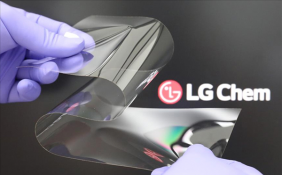 LG研发出新型可折叠材料 预计将覆盖智能手机、笔记本电脑等设备