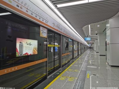 天津地铁6号线二期车辆顺利下线 填补滨海新区城市轨道车辆制造产业的空白