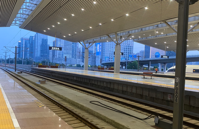 深圳市推出“半程加班车”服务 运能预计将提升3.1%
