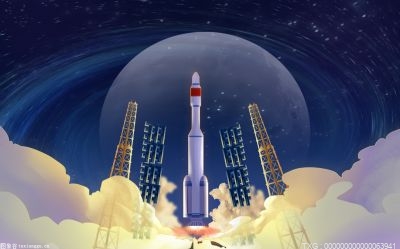 长征三号乙运载火箭在西昌卫星发射中心点火升空 
