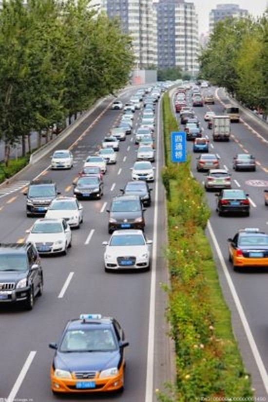 新能源车保有量不断上涨 明年北京家庭新能源指标预计提高至3.7万个