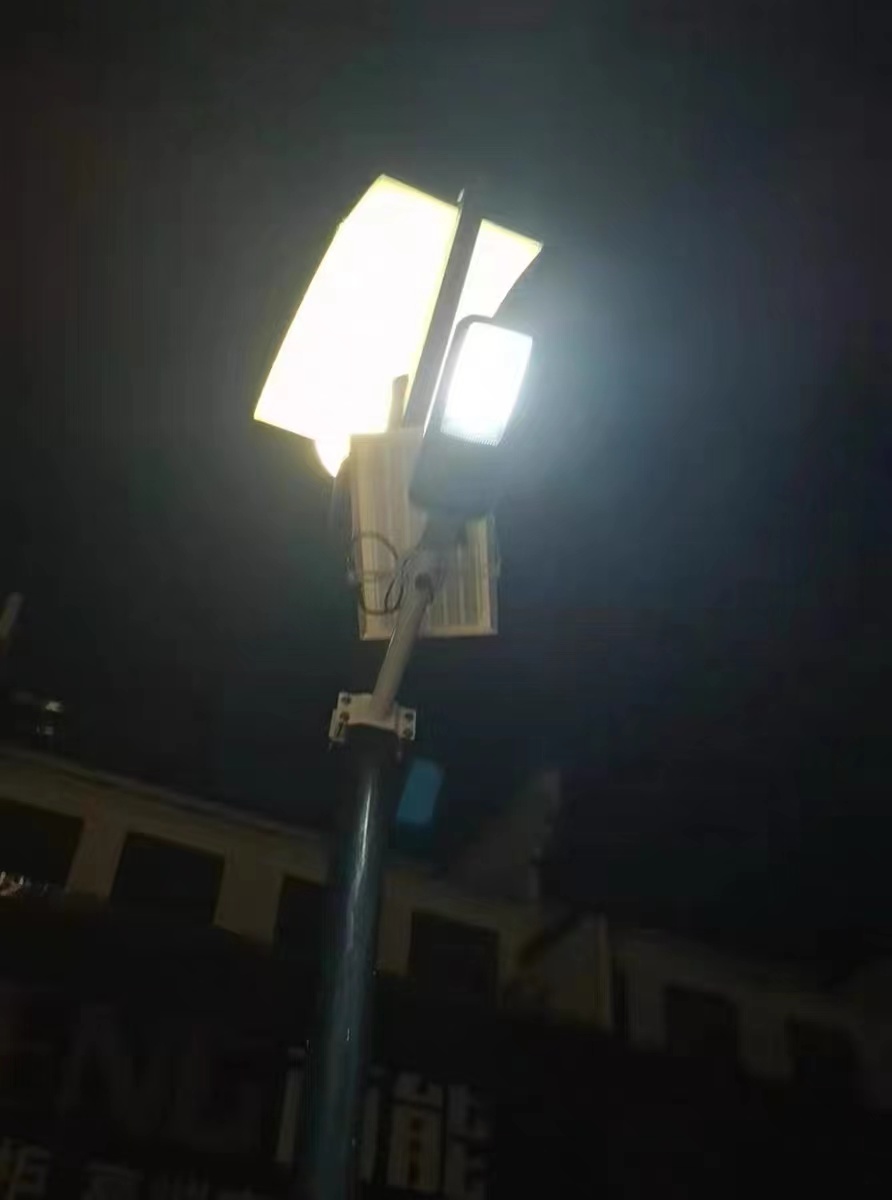 将历史遗址修旧如旧 为建筑屋顶覆上太阳能板 