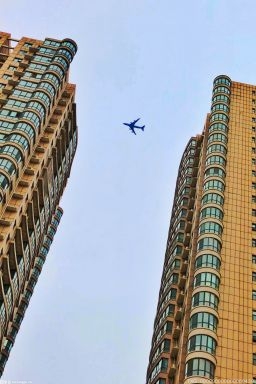 北京八家中介企业已响应“特定家庭租房减免中介费”的倡议